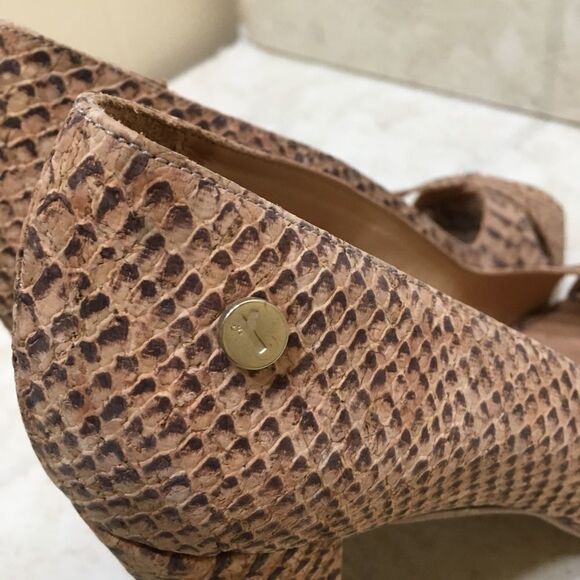 RUTZ WALK IN CORK PEEP-TOE HEELS IN PYTHON - Picture 7 of 12